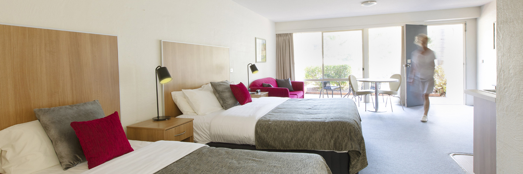 FairwayMotorInnRoom_1800x600.jpg